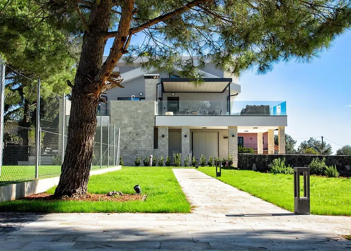 Villa Rita Pool & Spa