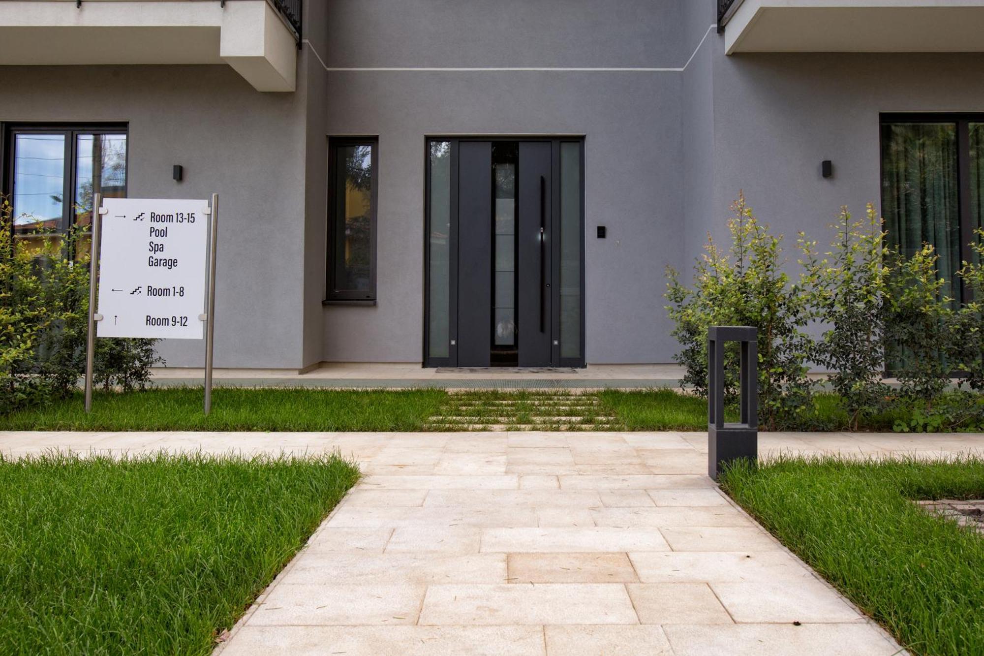 Rita Pool & Homestay