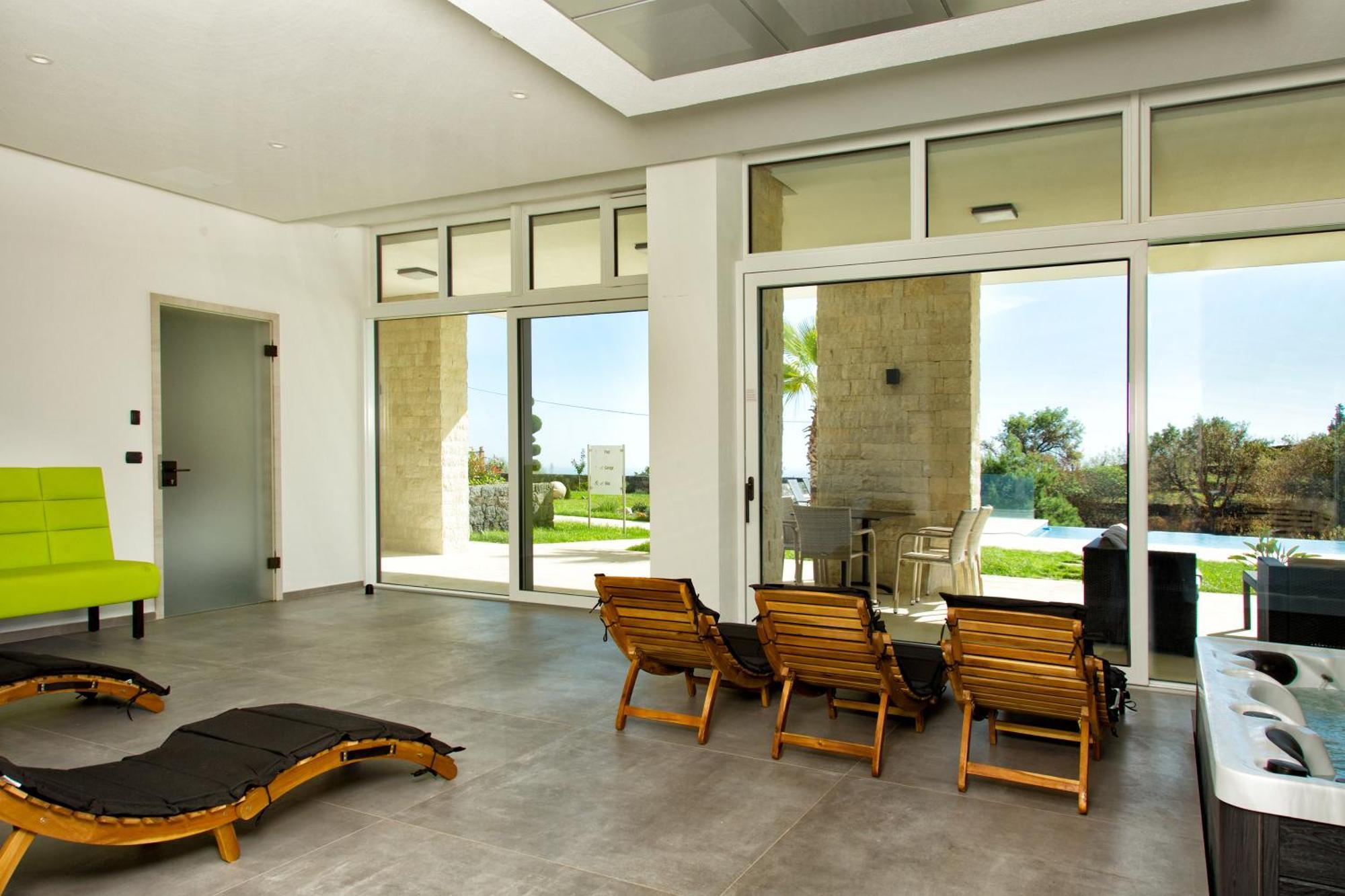 Homestay Rita Pool &