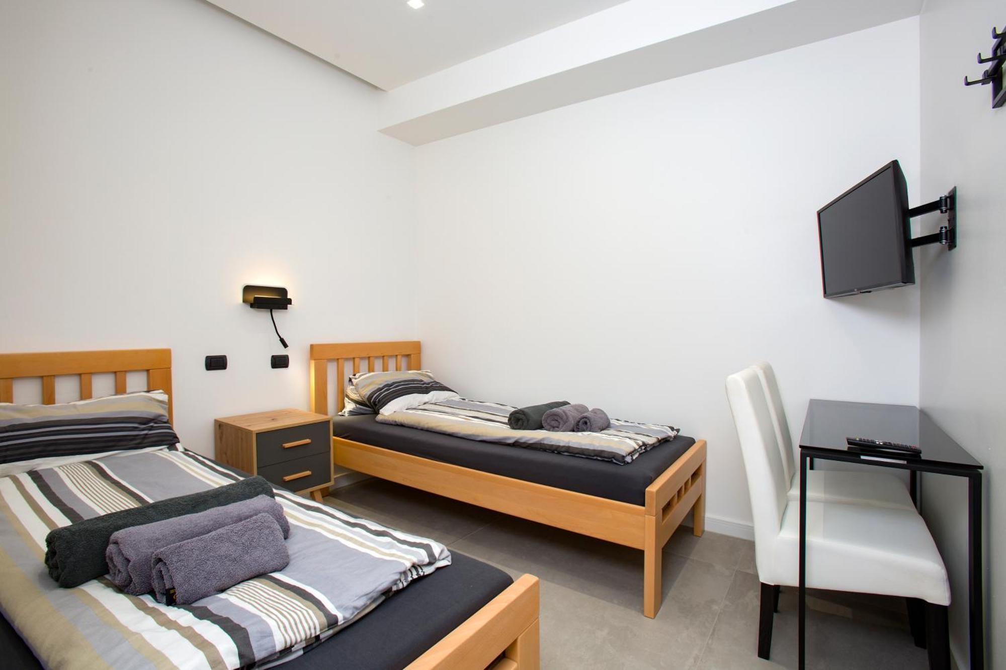 Homestay Rita Pool & Mascalucia