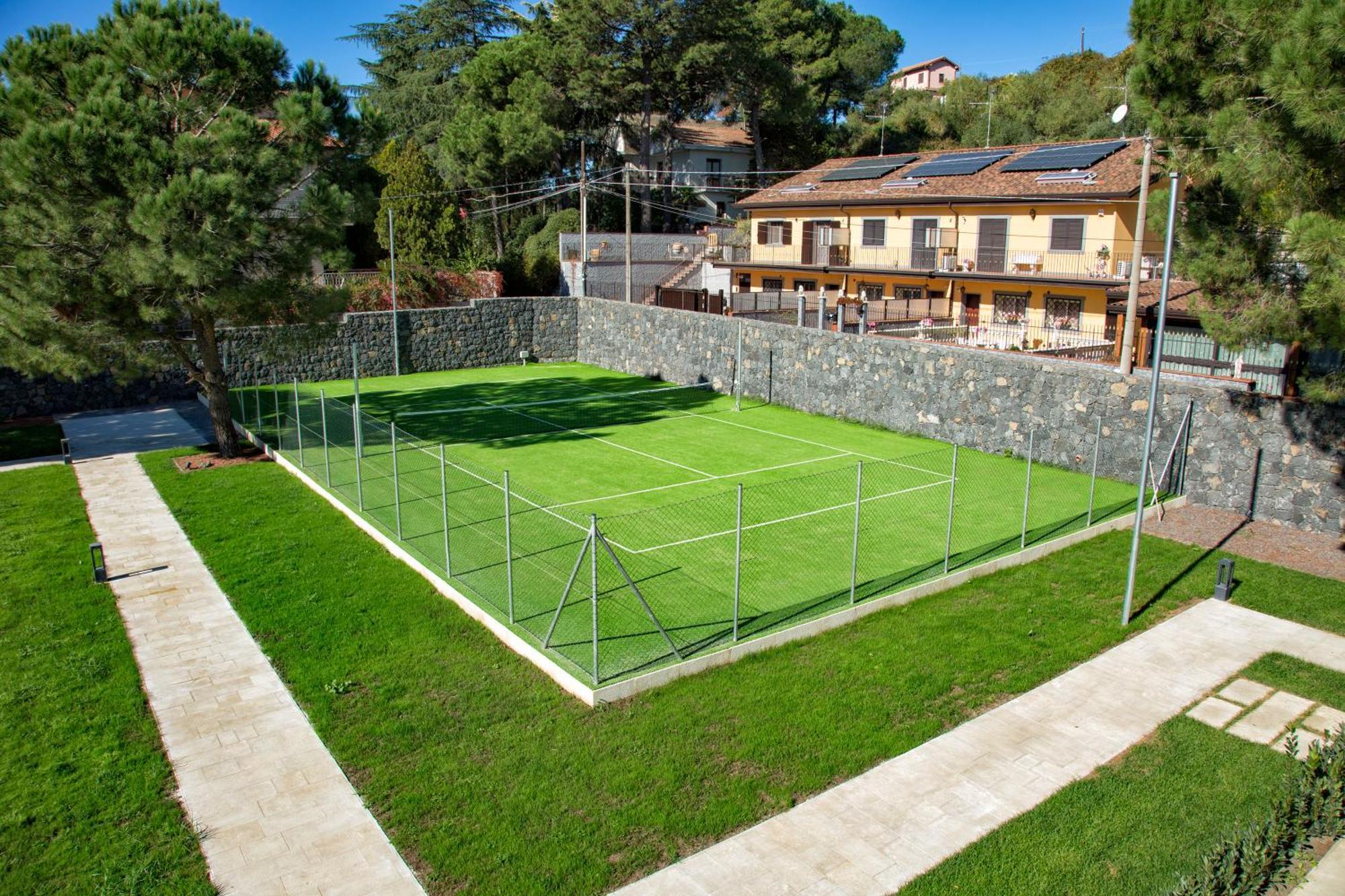 Homestay Rita Pool & Mascalucia